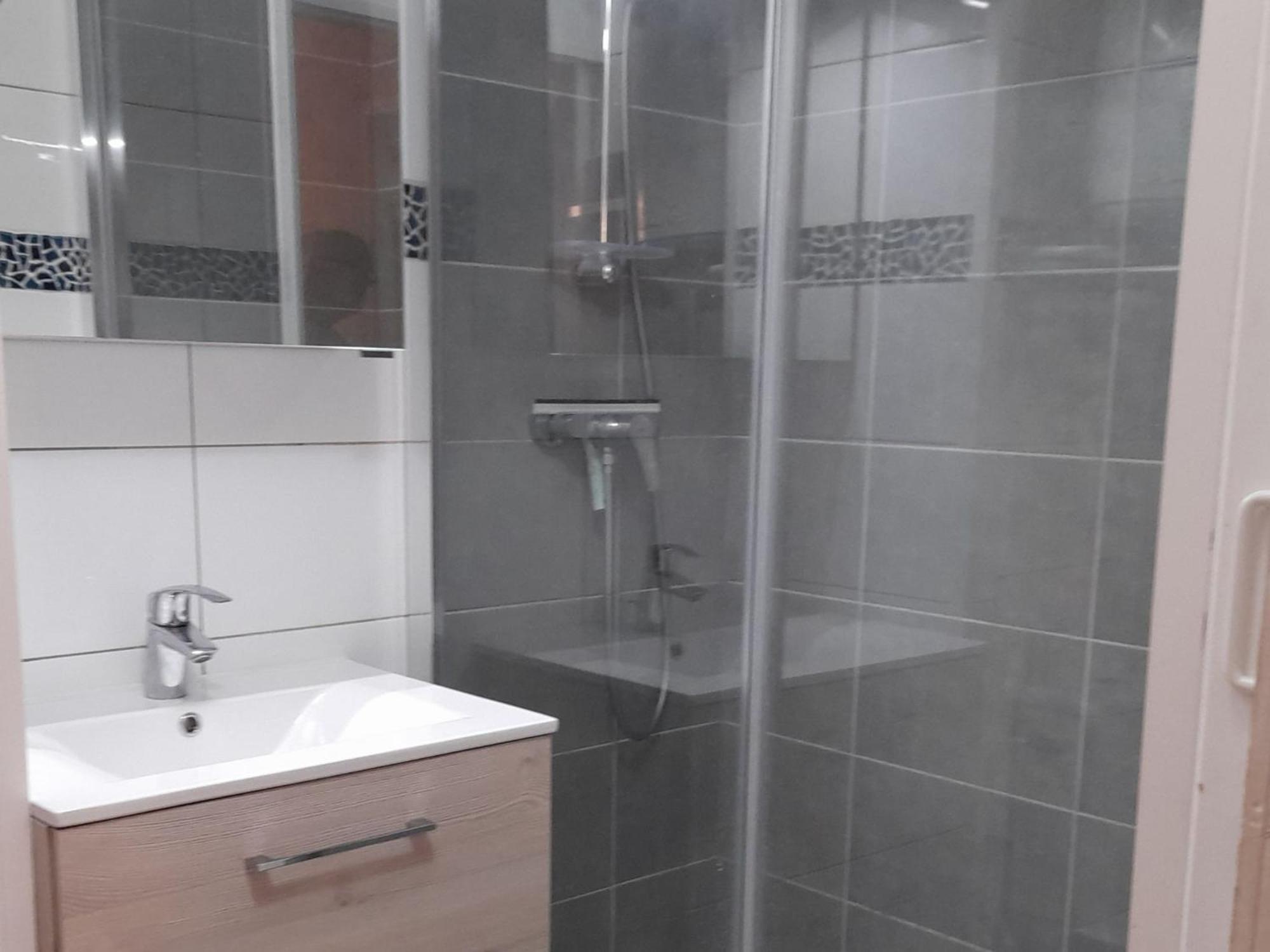 Appartement Refait A Neuf Avec Loggia Et Parking, A 2 Pas De La Plage Et Des Commerces - Fr-1-712-7 Villers-sur-Mer Esterno foto